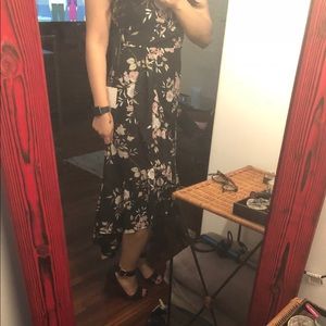 BLACK FLORAL PRINT HIGH LOW MAXI DRESS
